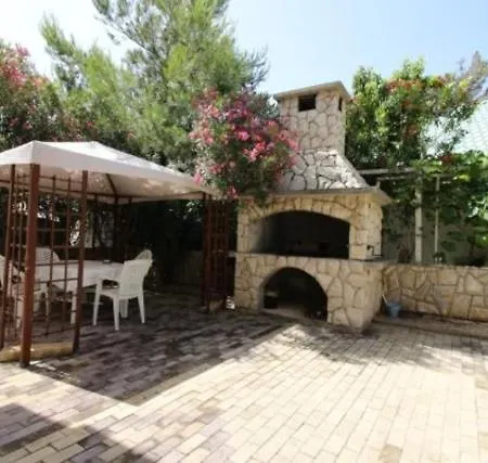 Apartment In With Sea View, Balcony, Air Conditioning, Wi-fi *