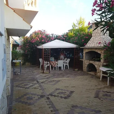 In With Sea View, Balcony, Air Conditioning, Wi-fi *