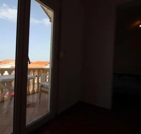In With Sea View, Balcony, Air Conditioning, Wi-fi *