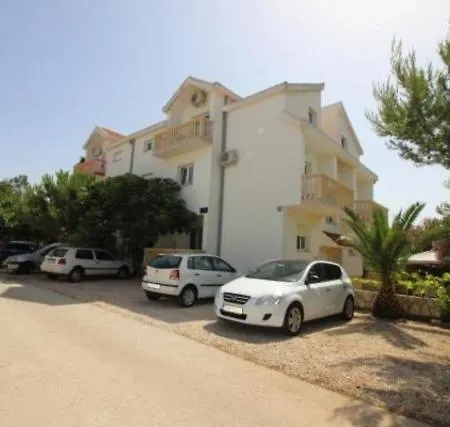 Apartment In With Sea View, Balcony, Air Conditioning, Wi-fi *
